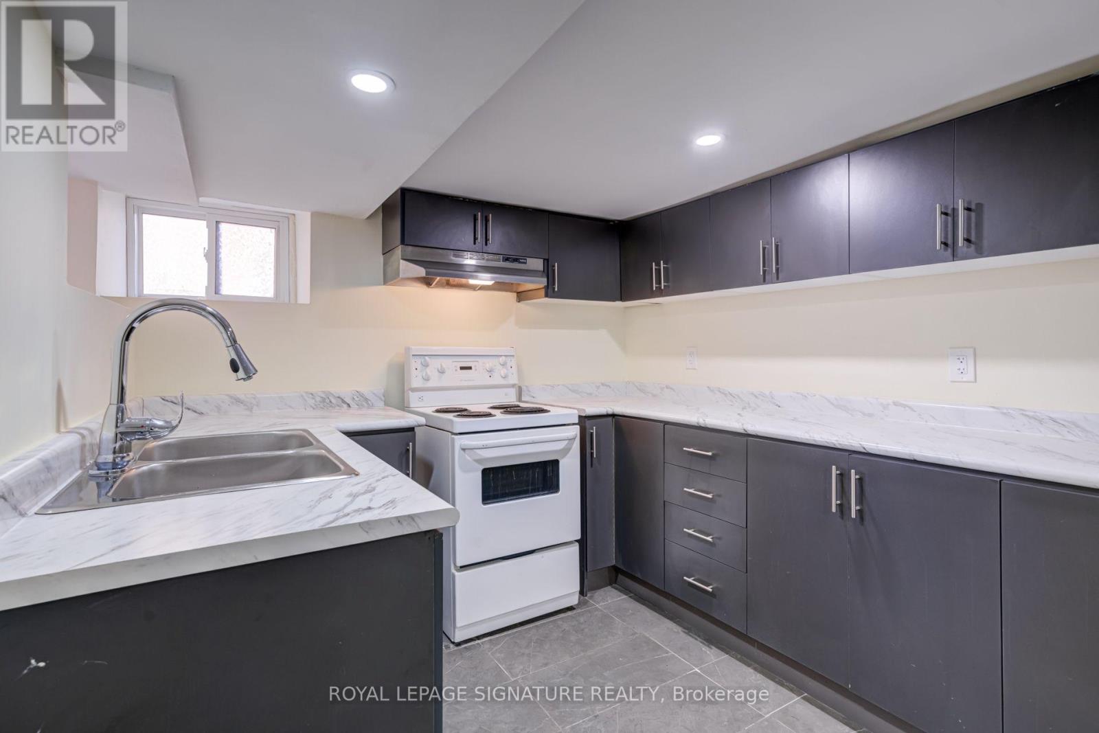 Bsmt - 212 Wellington Street N, Hamilton, Ontario  L8L 5A5 - Photo 8 - X13596632