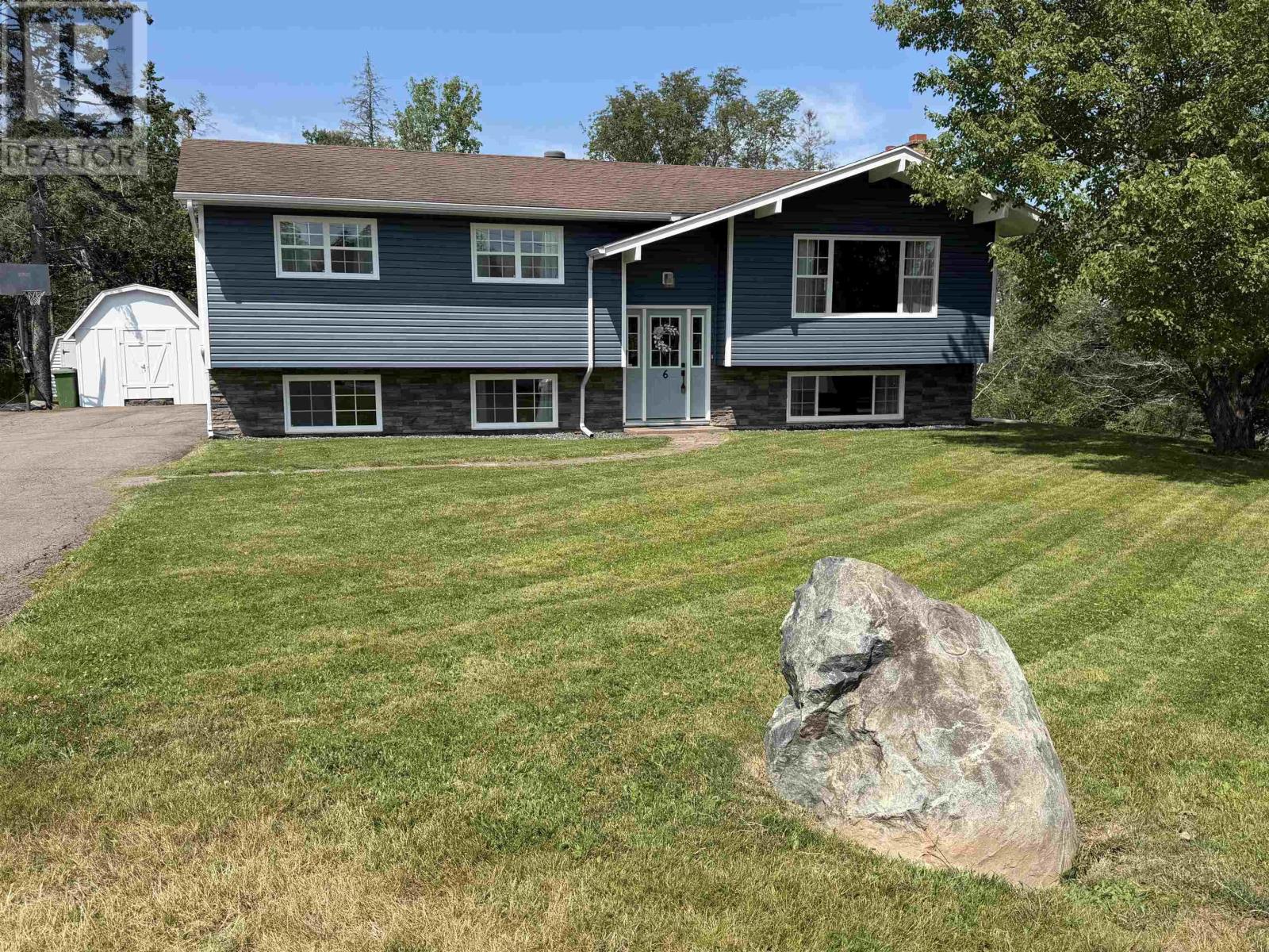 6 Spruce Court, Salmon River, Nova Scotia