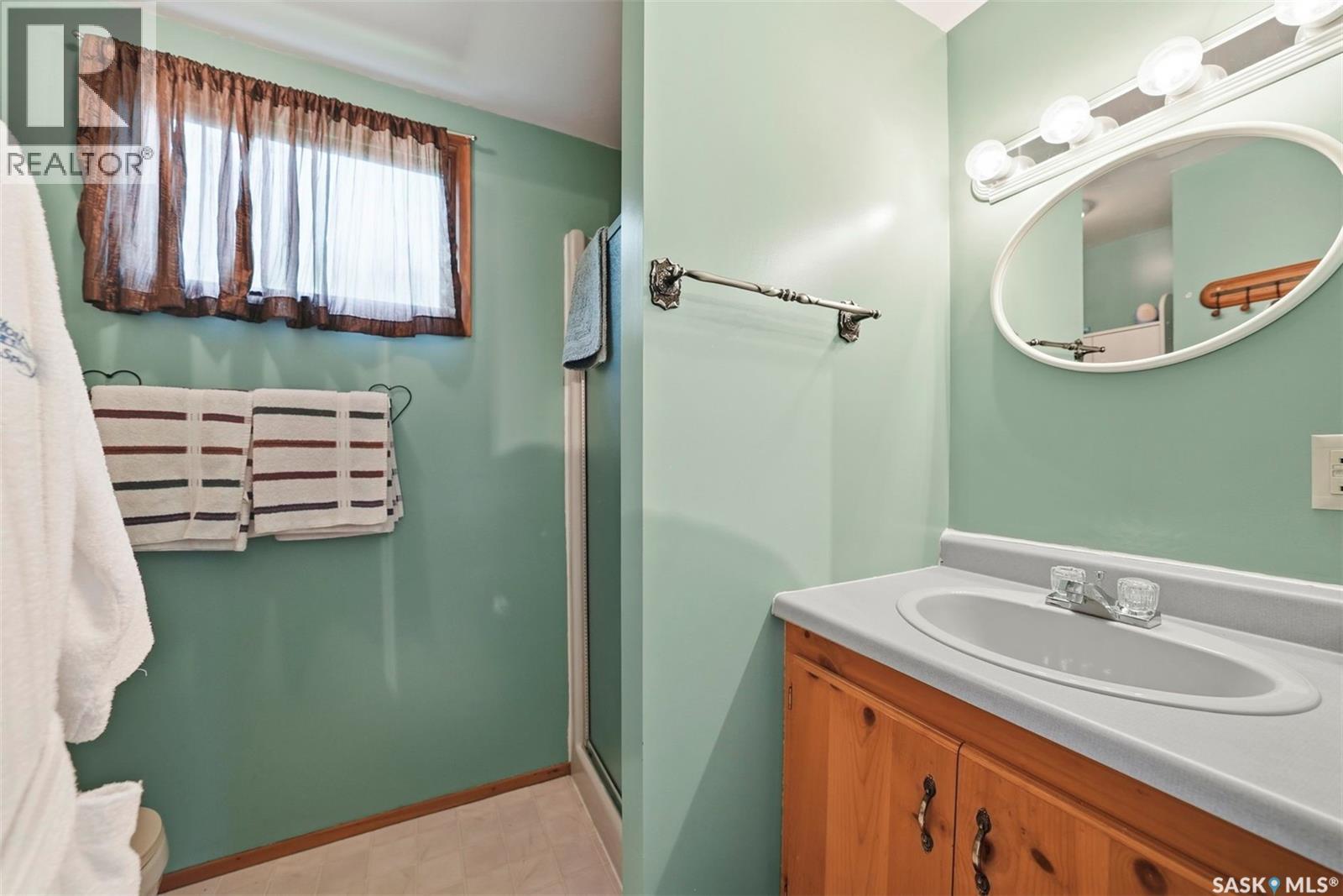 402 Lake Avenue, Manitou Beach, Saskatchewan  S0K 4T1 - Photo 39 - SK043355