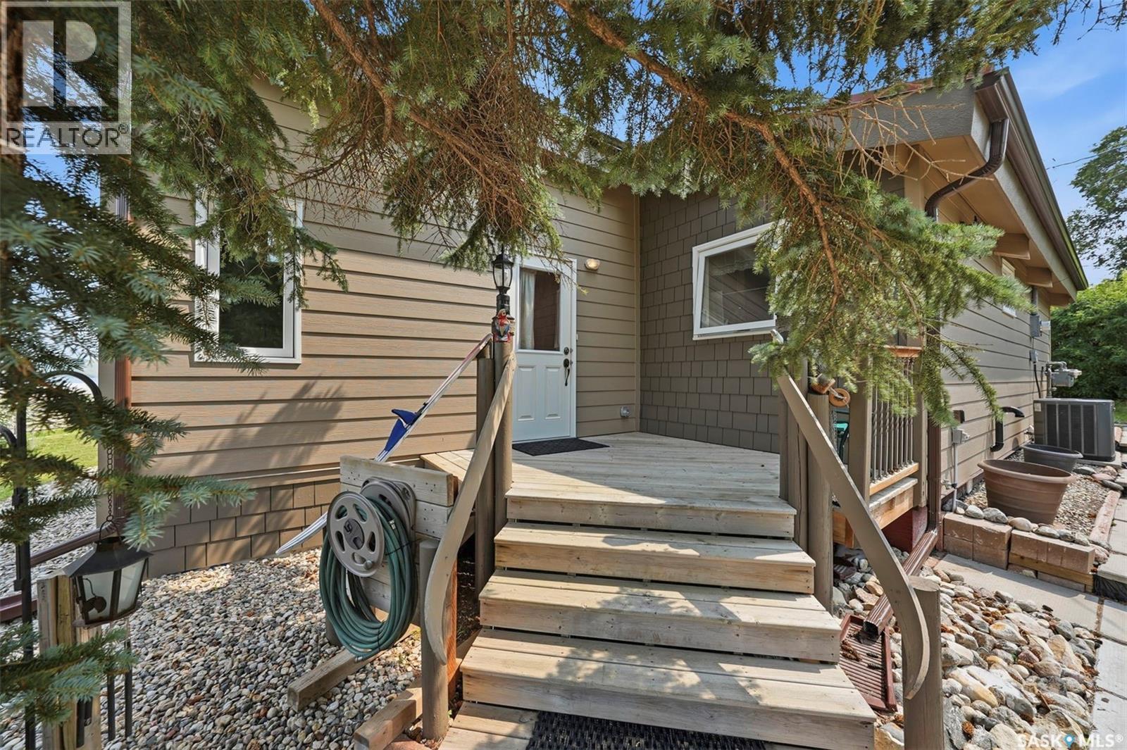 402 Lake Avenue, Manitou Beach, Saskatchewan  S0K 4T1 - Photo 41 - SK043355