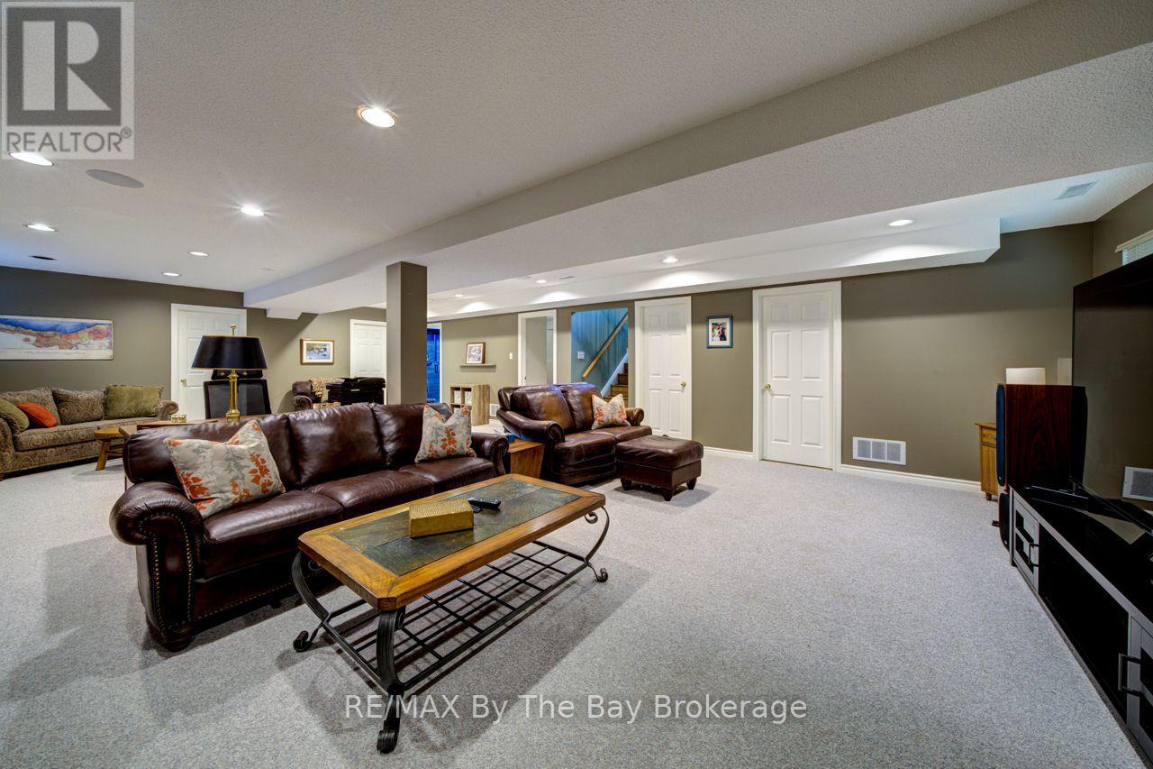 22 Downer Crescent, Wasaga Beach, Ontario  L9Z 1C2 - Photo 32 - S13597040