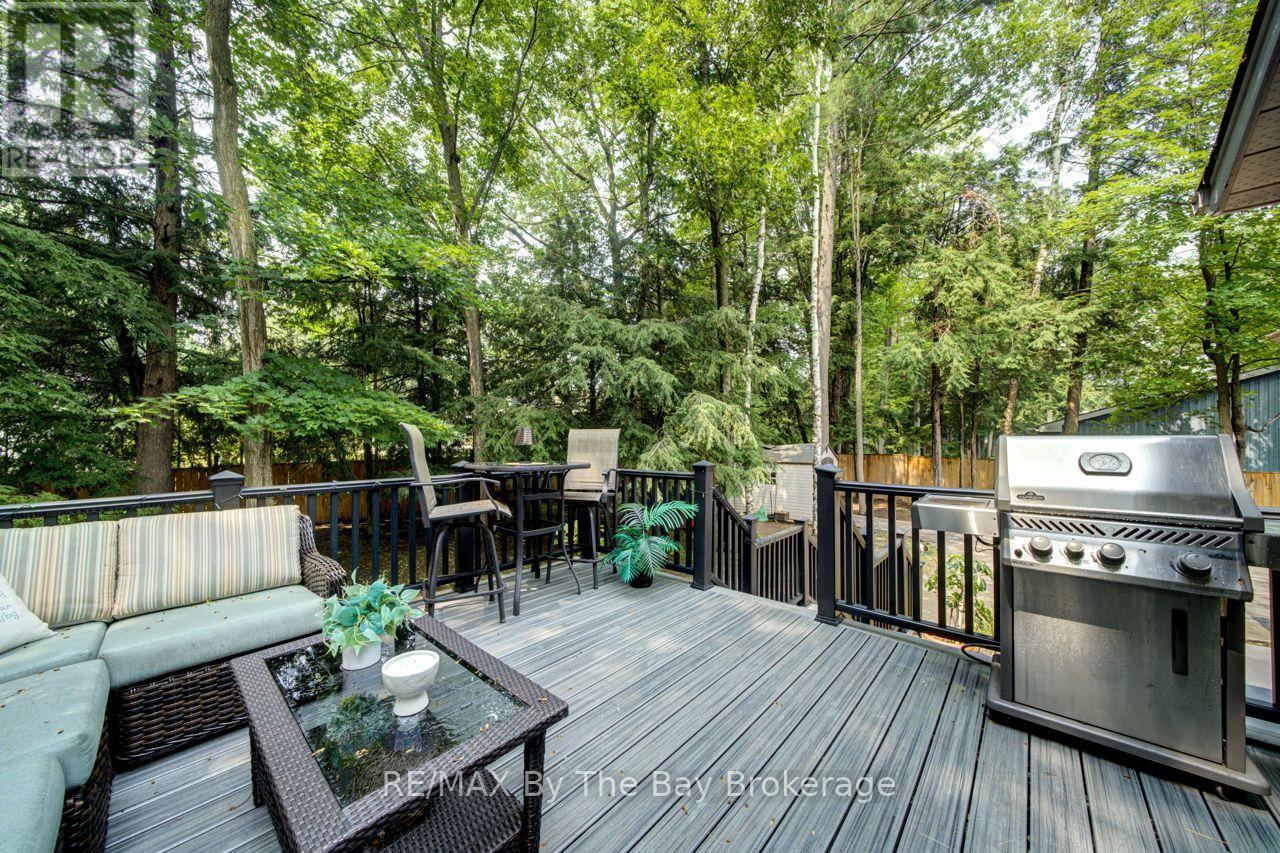 22 Downer Crescent, Wasaga Beach, Ontario  L9Z 1C2 - Photo 39 - S13597040