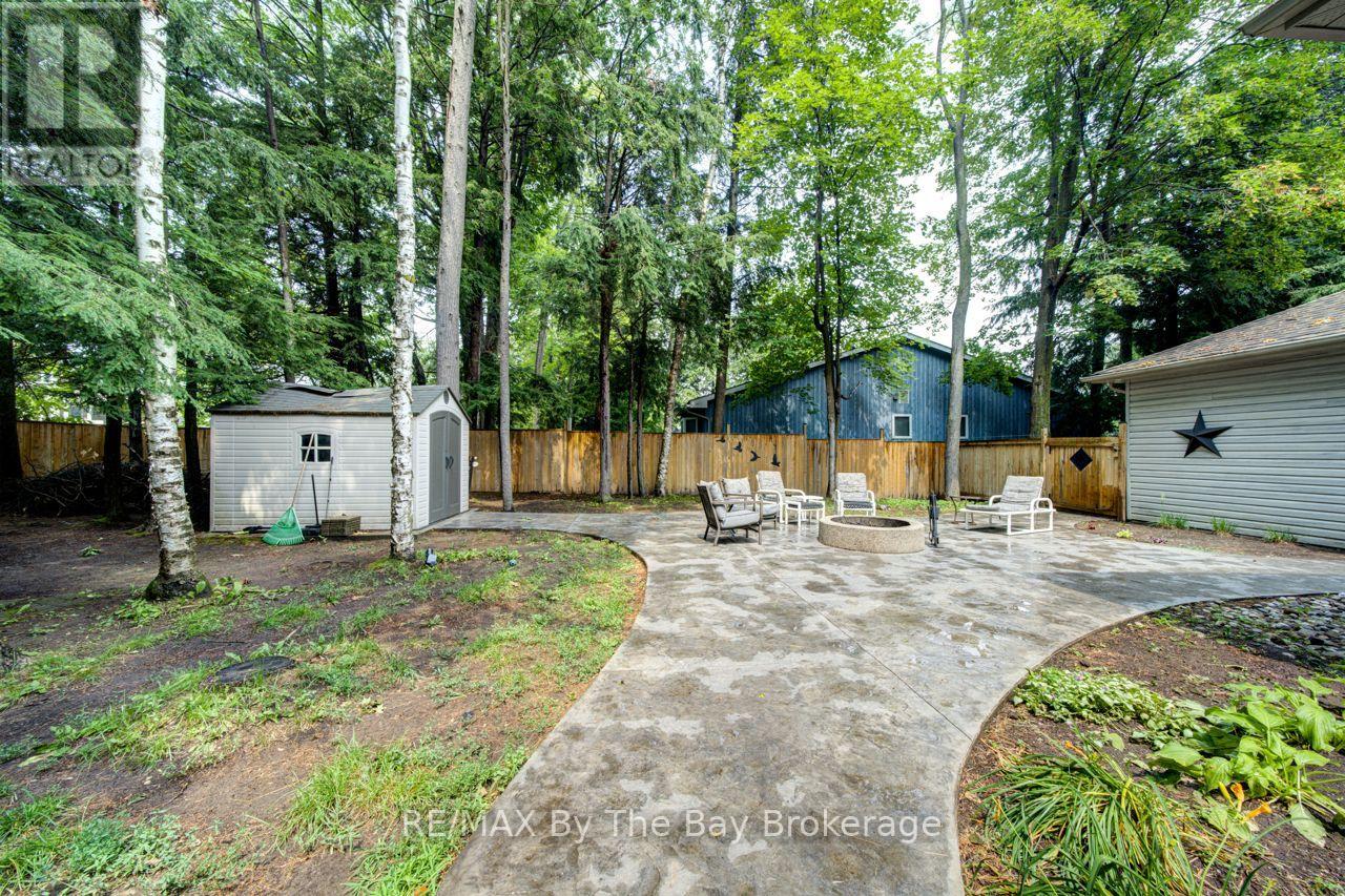 22 Downer Crescent, Wasaga Beach, Ontario  L9Z 1C2 - Photo 41 - S13597040