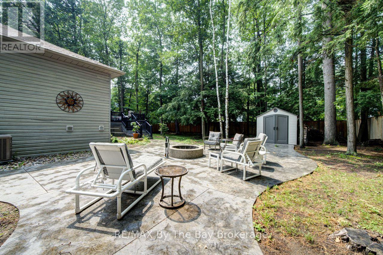 22 Downer Crescent, Wasaga Beach, Ontario  L9Z 1C2 - Photo 50 - S13597040