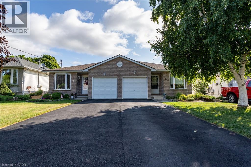 536 St Andrew Street, Port Dover, Ontario  N0A 1N0 - Photo 2 - 40850514