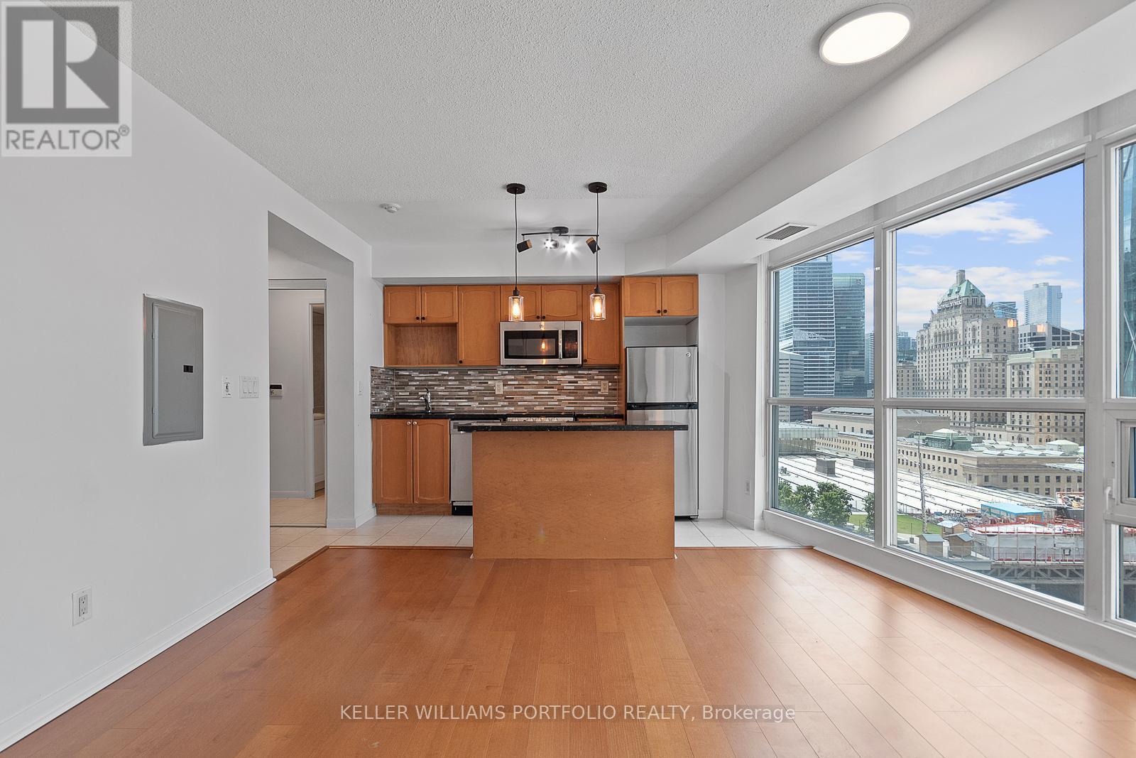 1504 - 18 Yonge Street, Toronto, Ontario  M5E 1Z8 - Photo 10 - C13596808