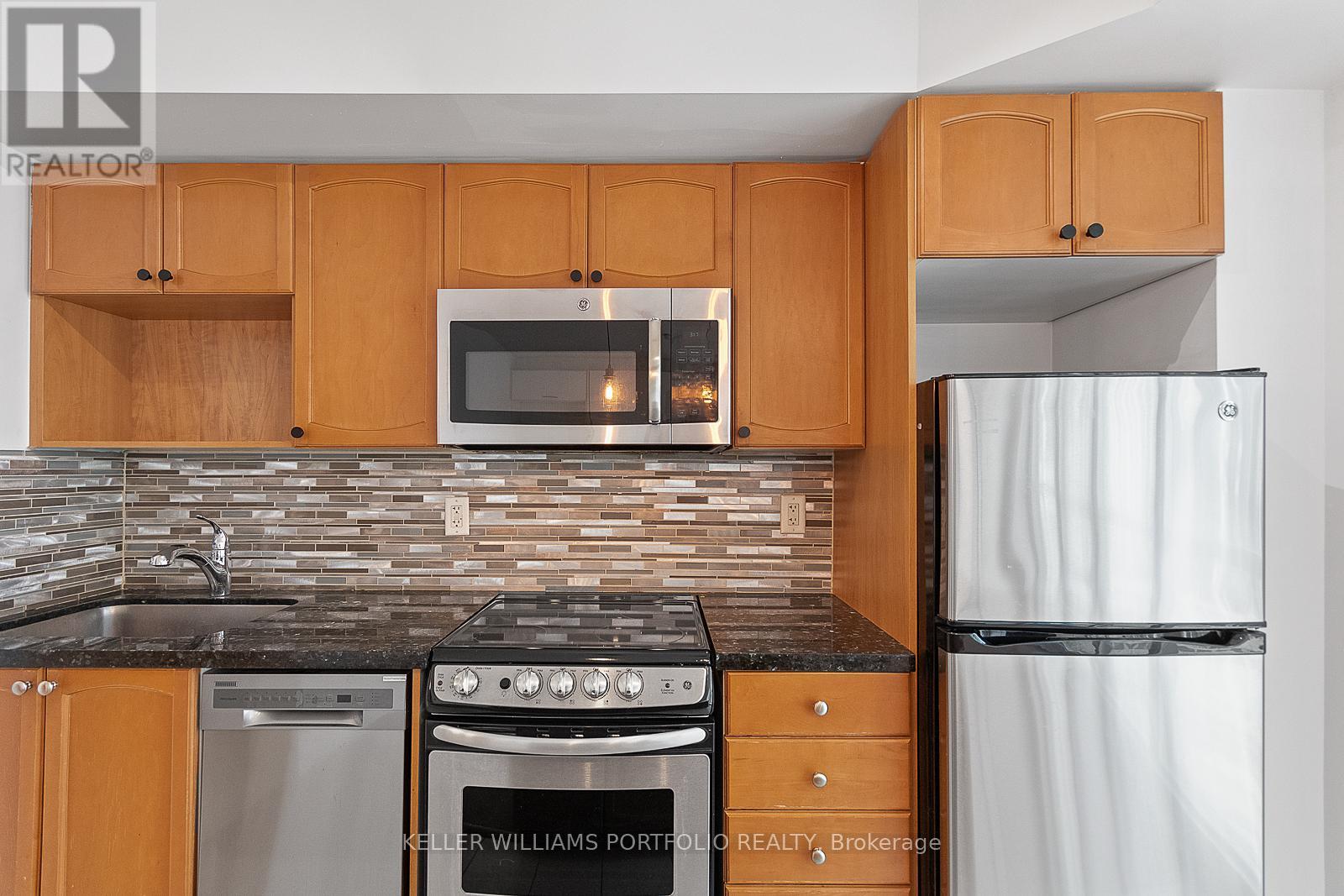 1504 - 18 Yonge Street, Toronto, Ontario  M5E 1Z8 - Photo 12 - C13596808