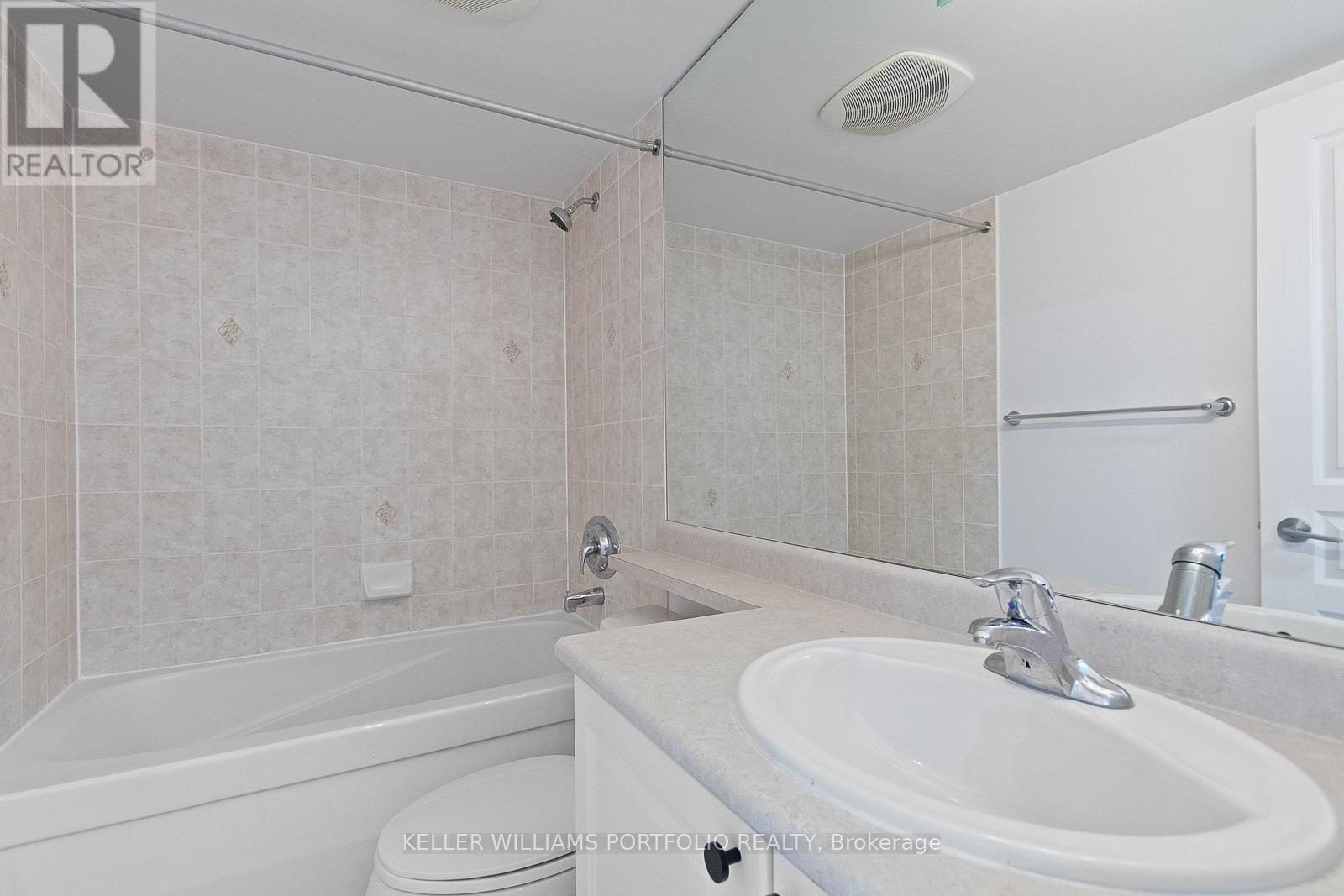 1504 - 18 Yonge Street, Toronto, Ontario  M5E 1Z8 - Photo 5 - C13596808
