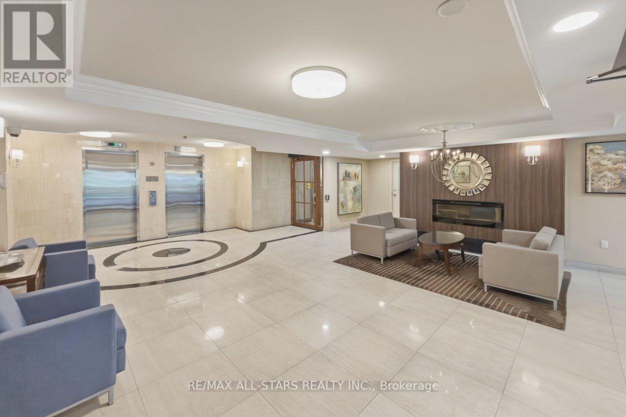 418 - 255 The Donway W, Toronto, Ontario  M3B 3M3 - Photo 3 - C13596814