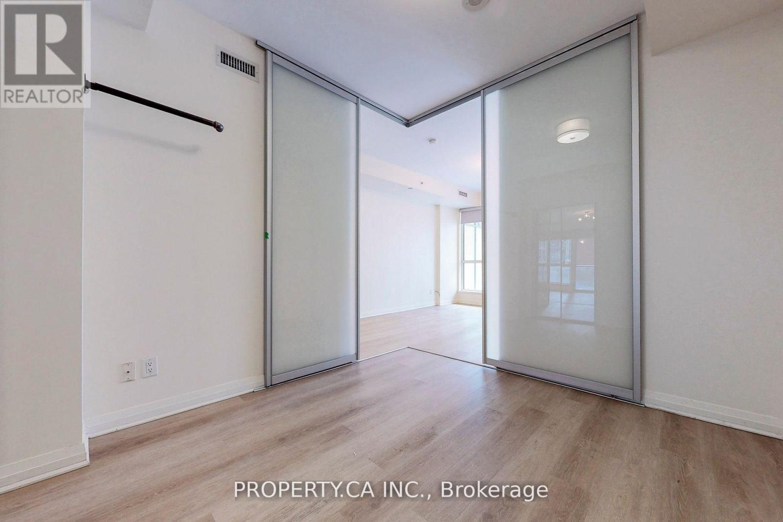 710 - 8 Mercer Street, Toronto, Ontario  M5V 0C4 - Photo 9 - C13596964