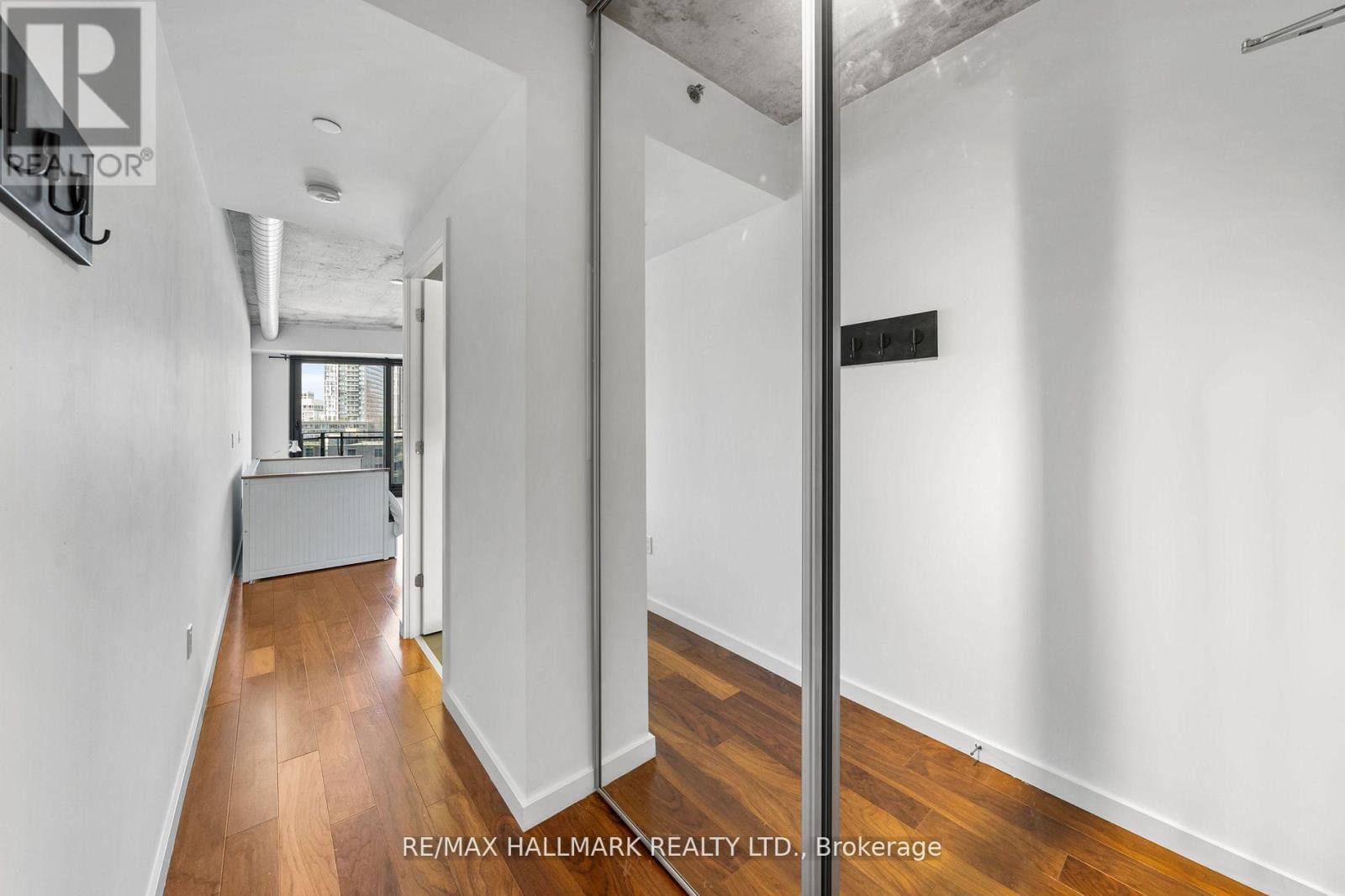 917 - 51 Trolley Crescent, Toronto, Ontario  M5A 0E9 - Photo 17 - C13597164