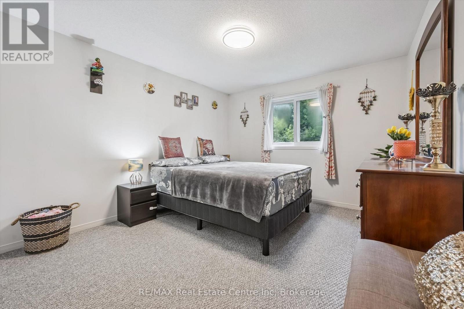 425 Exmoor Street, Waterloo, Ontario  N2K 3X5 - Photo 18 - X13596976