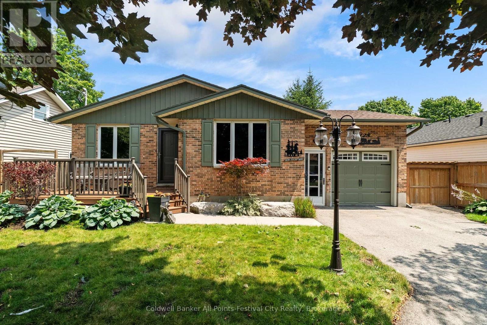 128 Cambria Road N, Goderich, Ontario  N7A 2P8 - Photo 1 - X13597118