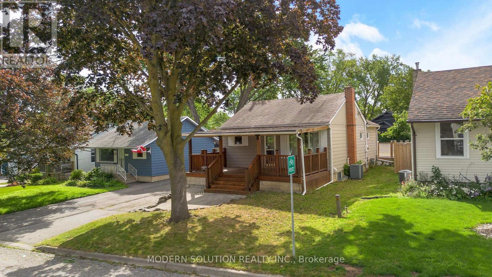 31 Elm Street, Ajax, Ontario  L1S 1W5 - Photo 3 - E13596868