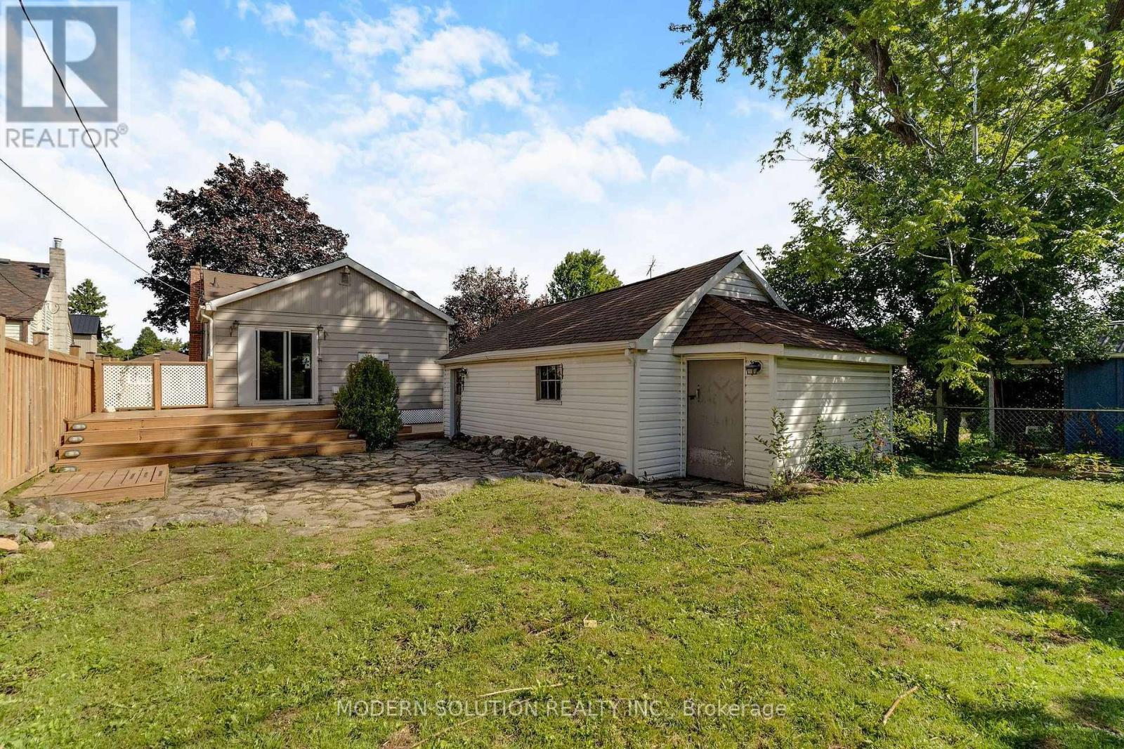 31 Elm Street, Ajax, Ontario  L1S 1W5 - Photo 38 - E13596868