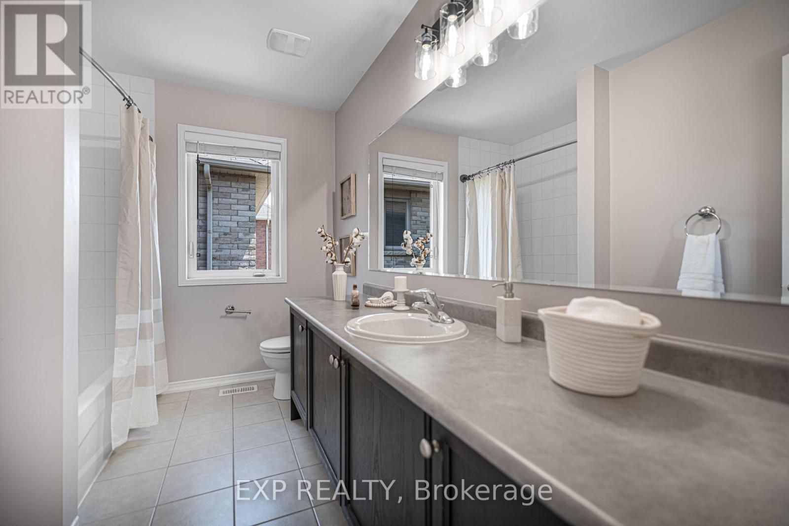 10 Kinrade Crescent, Ajax, Ontario  L1Z 0M6 - Photo 29 - E13596956