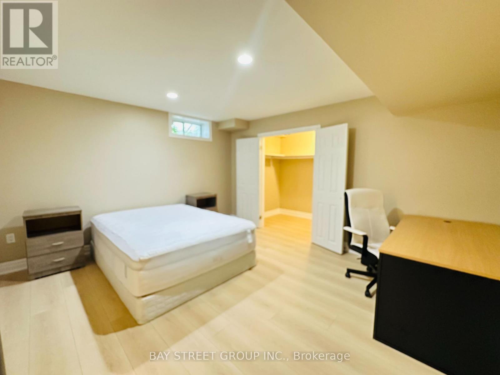 118 Fairglen Avenue, Toronto, Ontario  M1W 1A7 - Photo 22 - E13597044