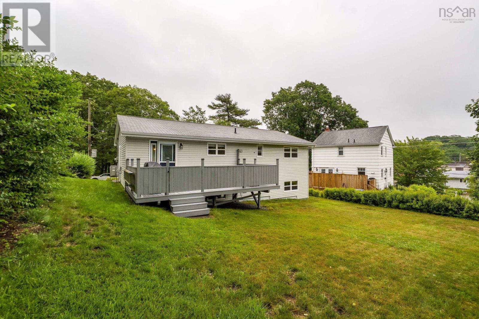 4 Meadowview Drive, Bedford, Nova Scotia  B4A 2C3 - Photo 36 - 202618426