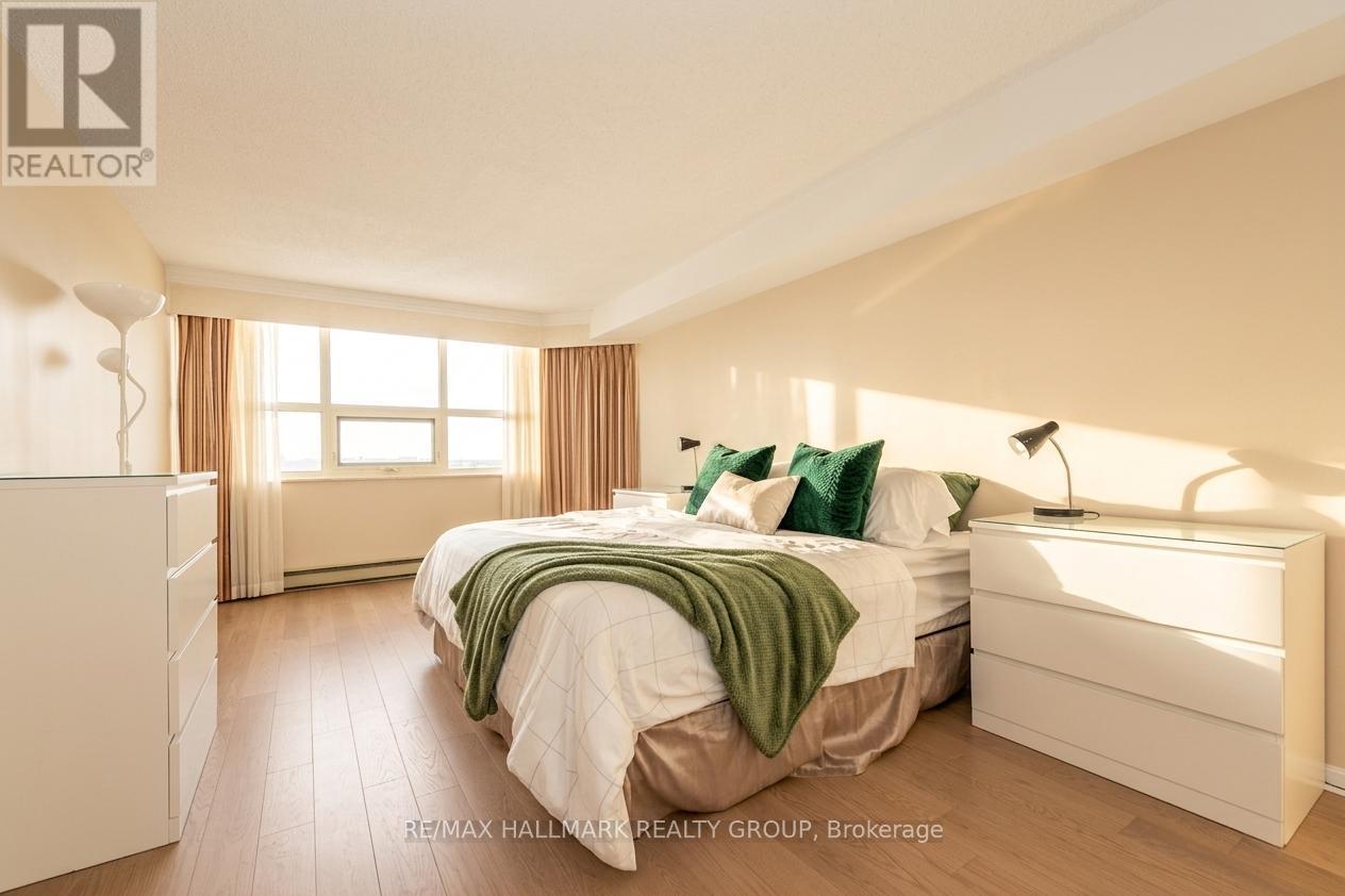 1702 - 1510 Riverside Drive, Ottawa, Ontario  K1G 4X5 - Photo 24 - X13596822