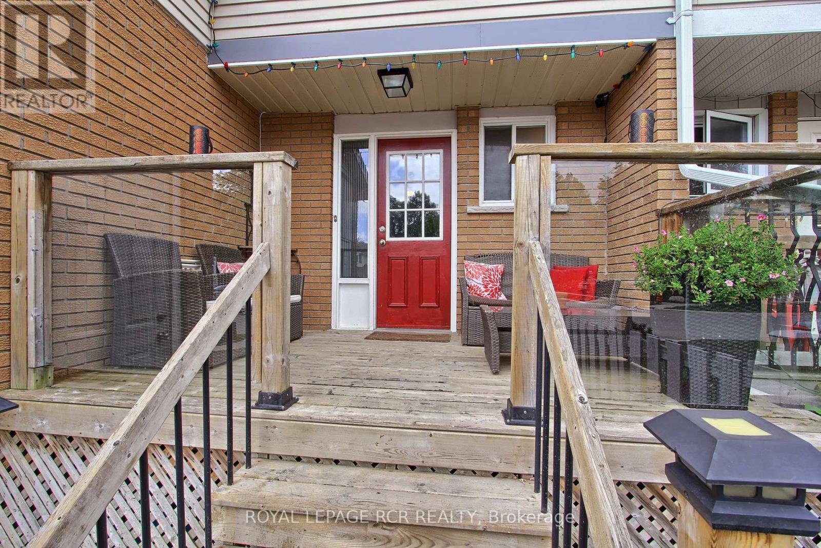 228 Collings Avenue, Bradford West Gwillimbury, Ontario  L3Z 1W3 - Photo 3 - N13596796