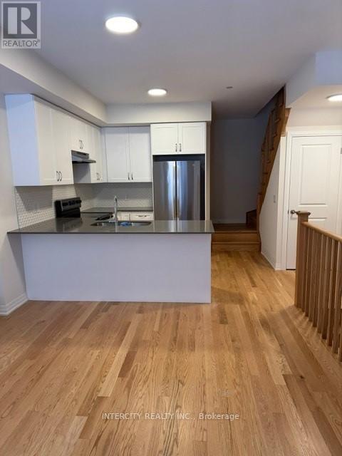 15 - 11 Baynes Way, Bradford West Gwillimbury (Bradford), Ontario  L3Z 4M5 - Photo 3 - N13596824