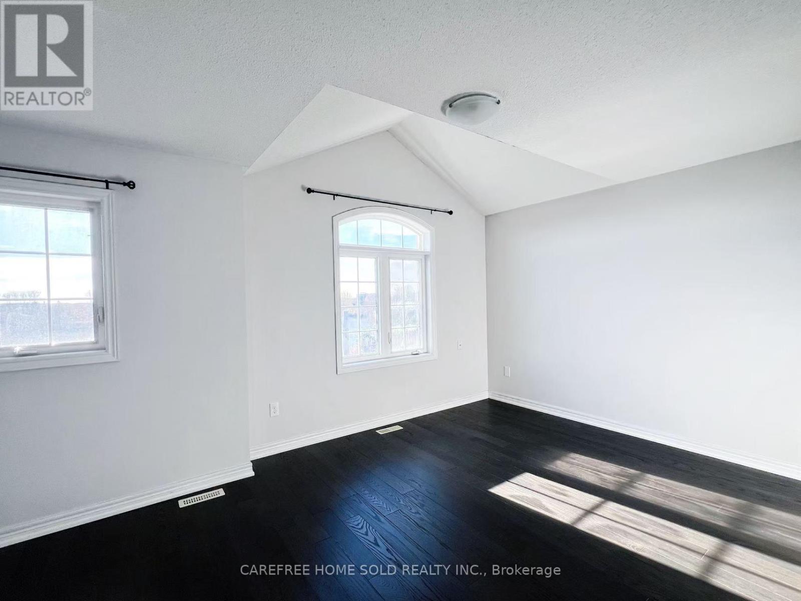 33 Oakmoor Lane, Markham, Ontario  L6B 0P1 - Photo 17 - N13596890