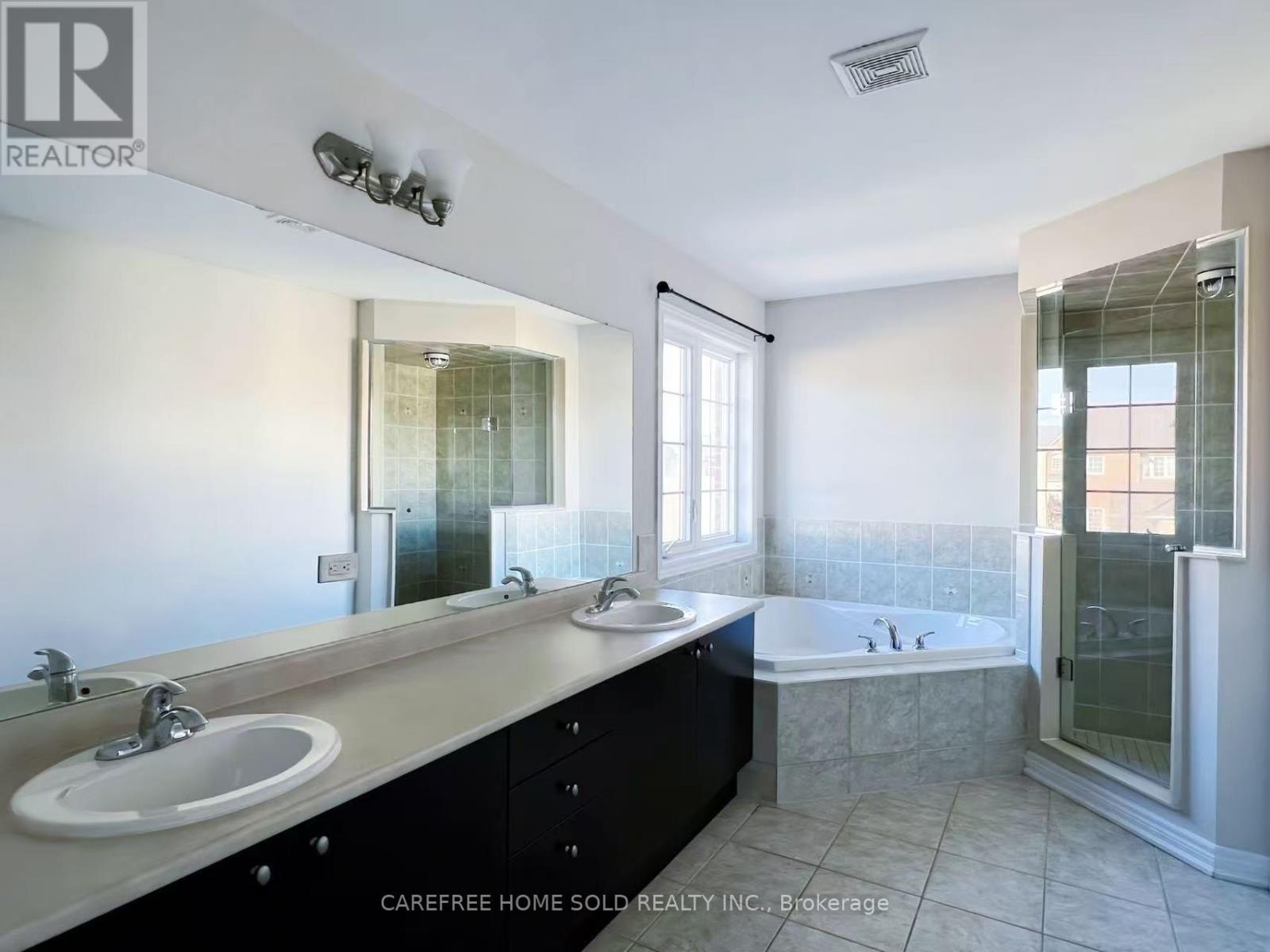 33 Oakmoor Lane, Markham, Ontario  L6B 0P1 - Photo 20 - N13596890