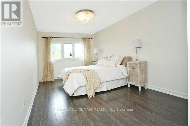 80 Larratt Lane, Richmond Hill, Ontario  L4C 0E2 - Photo 9 - N13597154