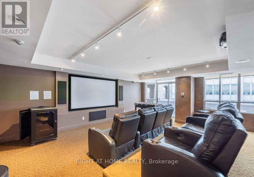 1221 - 140 Simcoe Street, Toronto, Ontario  M5H 4E9 - Photo 15 - C13590316