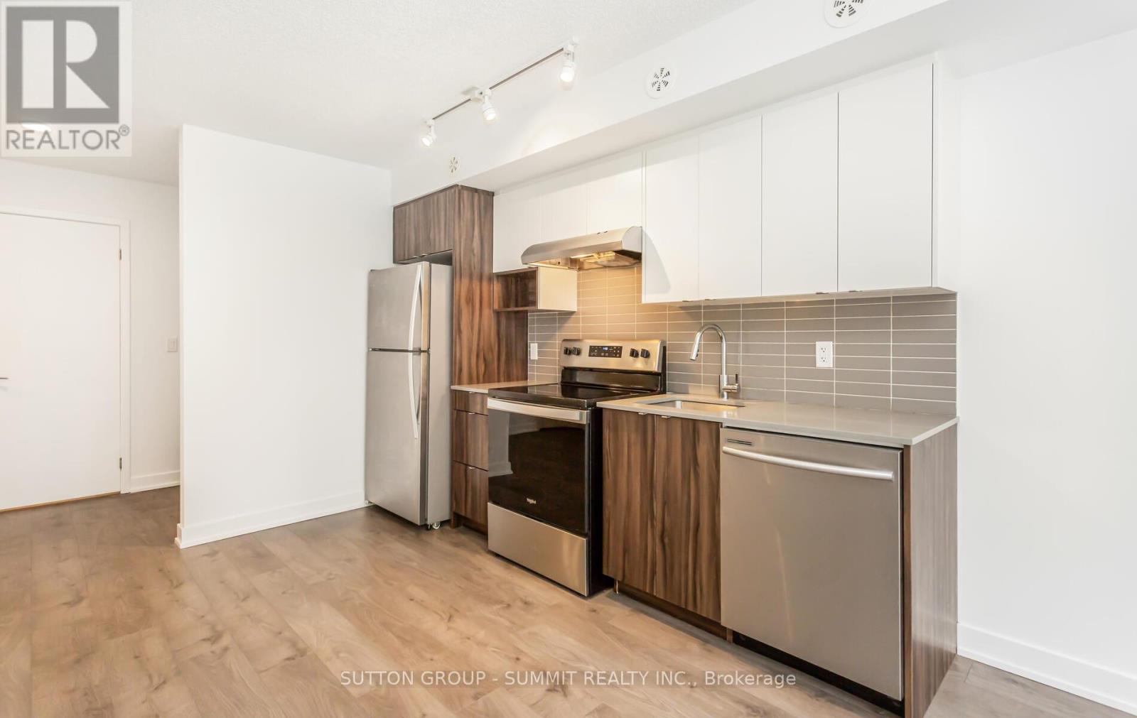 207 - 1137 Cooke Boulevard, Burlington, Ontario  L7T 0C3 - Photo 4 - W13596880