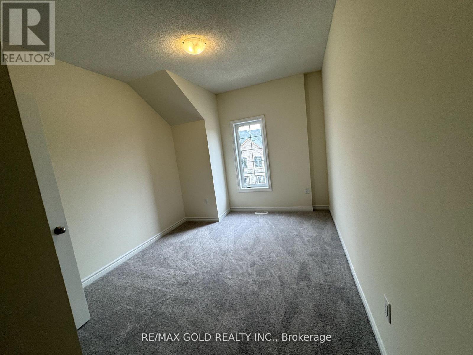 75 Hayrake Street, Brampton, Ontario  L6V 1V1 - Photo 9 - W13597128