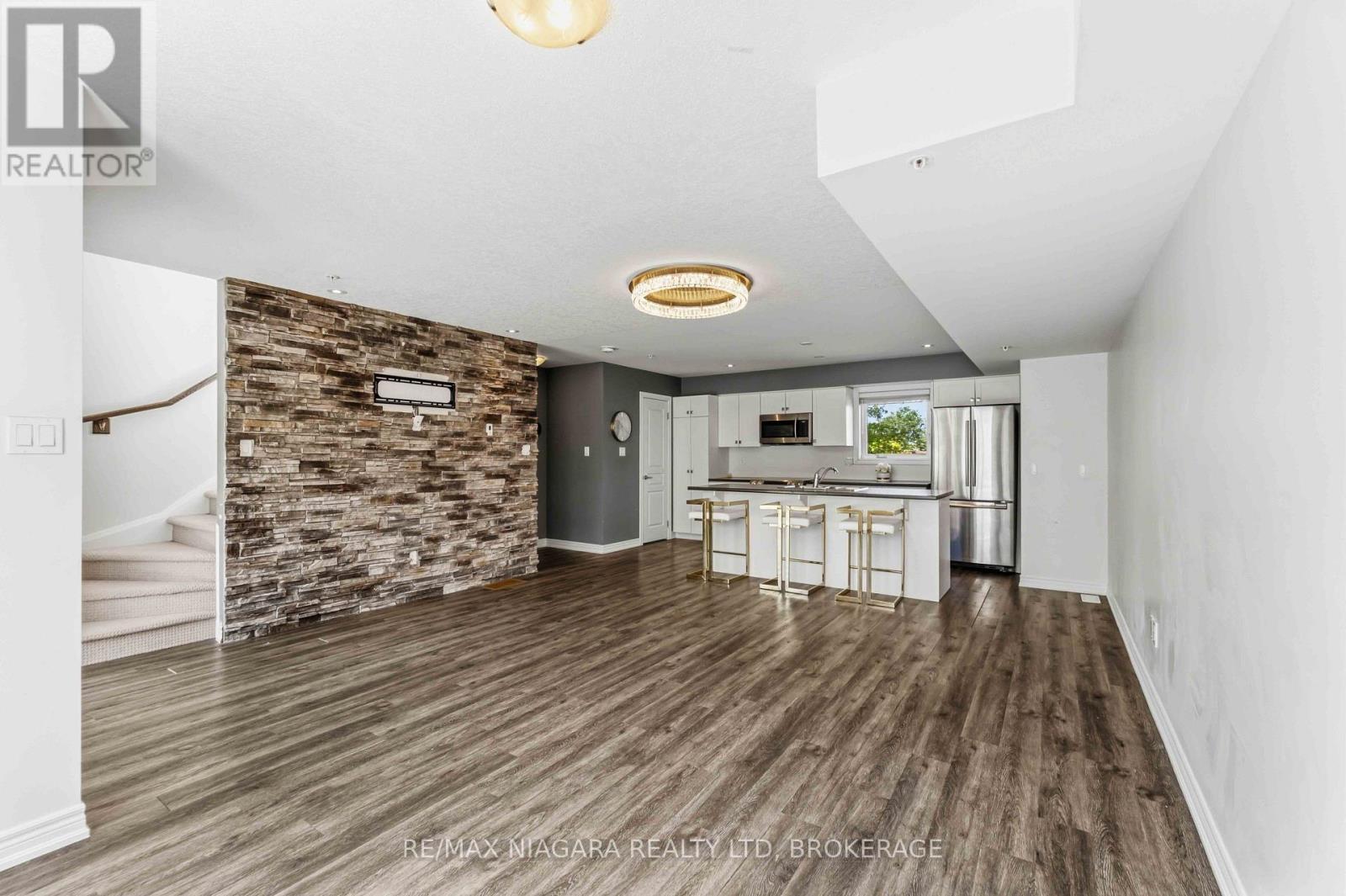 47 Scarlett Common, St. Catharines, Ontario  L2P 0C4 - Photo 10 - X13597048