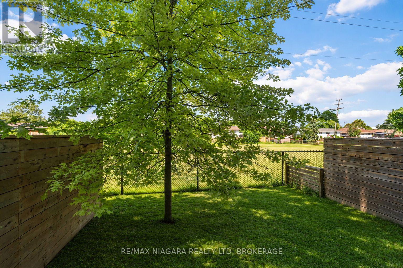 47 Scarlett Common, St. Catharines, Ontario  L2P 0C4 - Photo 25 - X13597048