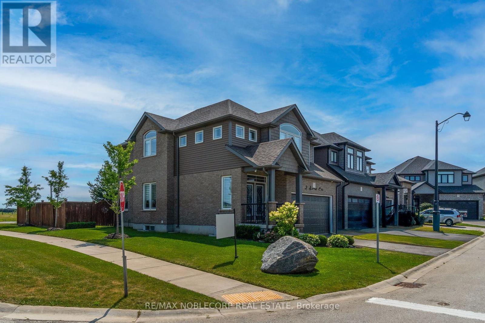 2 Sparrow Crescent, East Luther Grand Valley, Ontario  L9W 7P2 - Photo 3 - X13596776