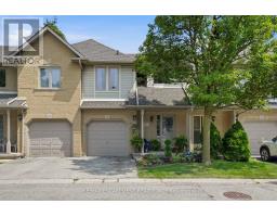 9 - 819 UPPER PARADISE ROAD, Hamilton, Ontario