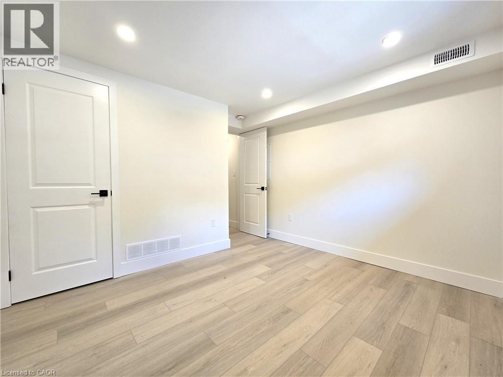 404 Forest Hill Drive Unit# 2, Kitchener, Ontario  N2M 4H4 - Photo 11 - 40847205