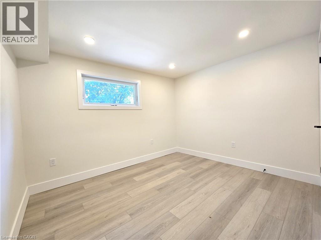 404 Forest Hill Drive Unit# 2, Kitchener, Ontario  N2M 4H4 - Photo 12 - 40847205