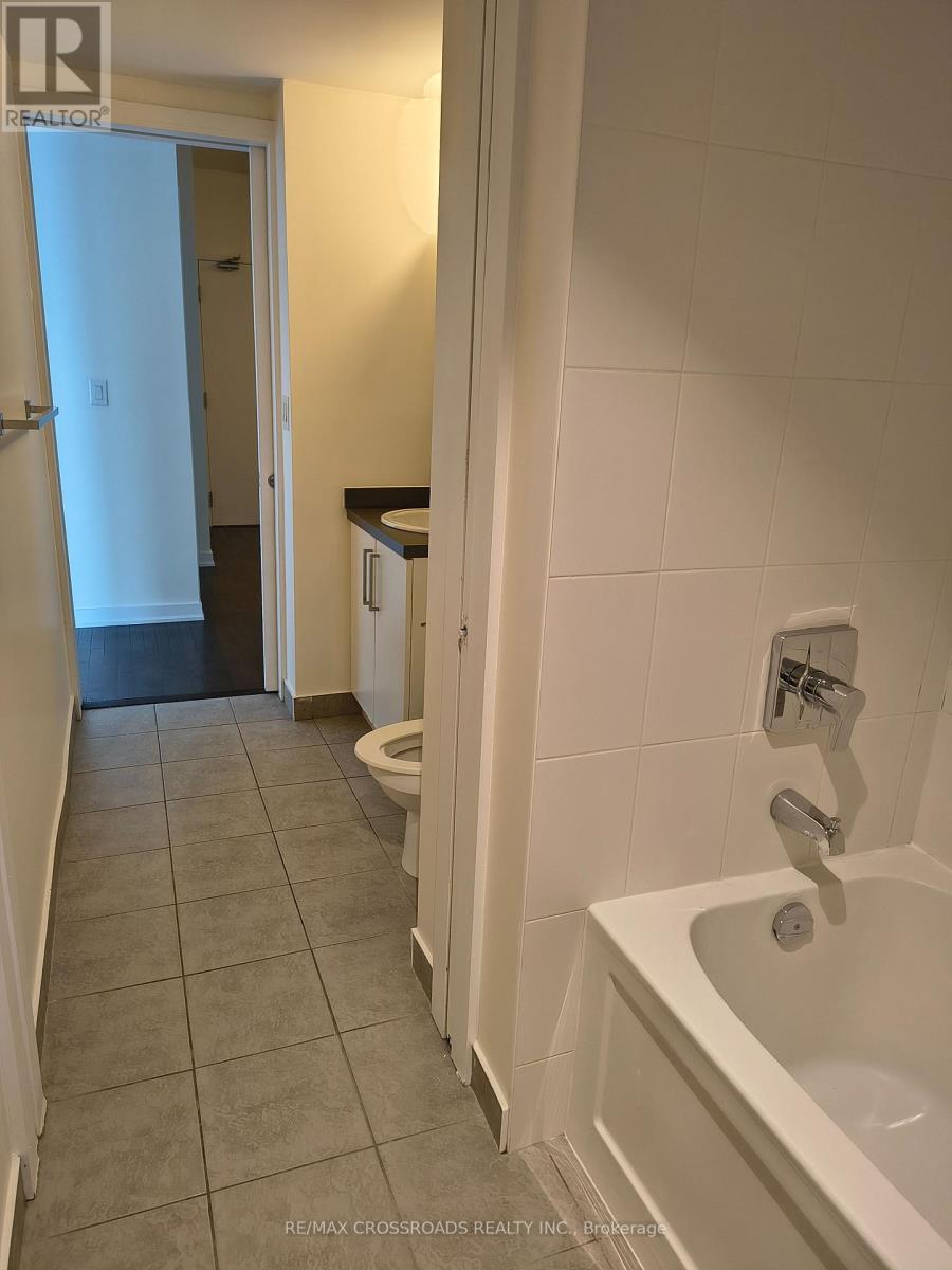 1104 - 12 York Street, Toronto, Ontario  M5J 2Z2 - Photo 21 - C13581520