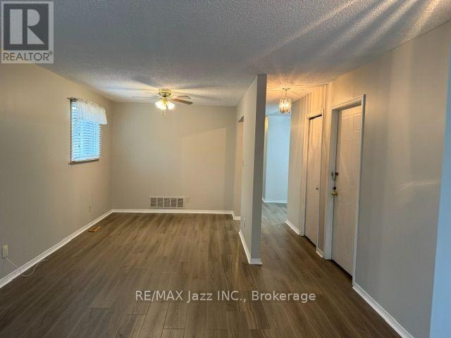 5 Turnberry Crescent, Clarington, Ontario  L1E 1A4 - Photo 3 - E13597172