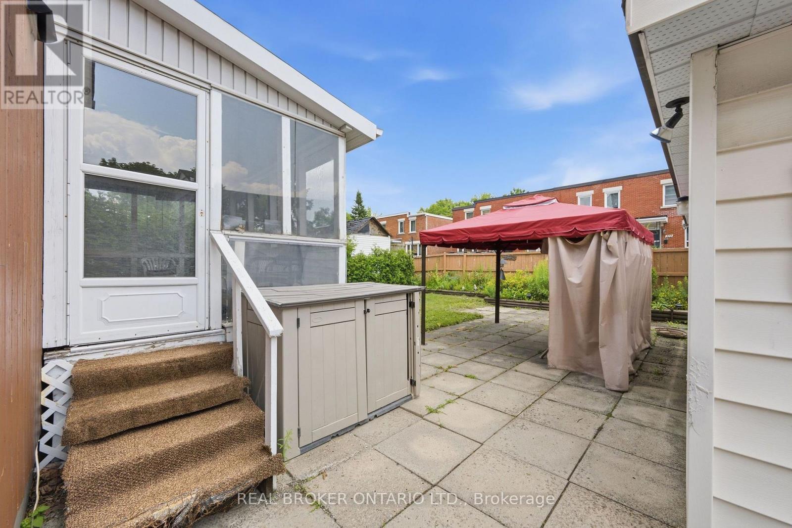 385 Enfield Avenue, Ottawa, Ontario  K1L 7L2 - Photo 8 - X13597214
