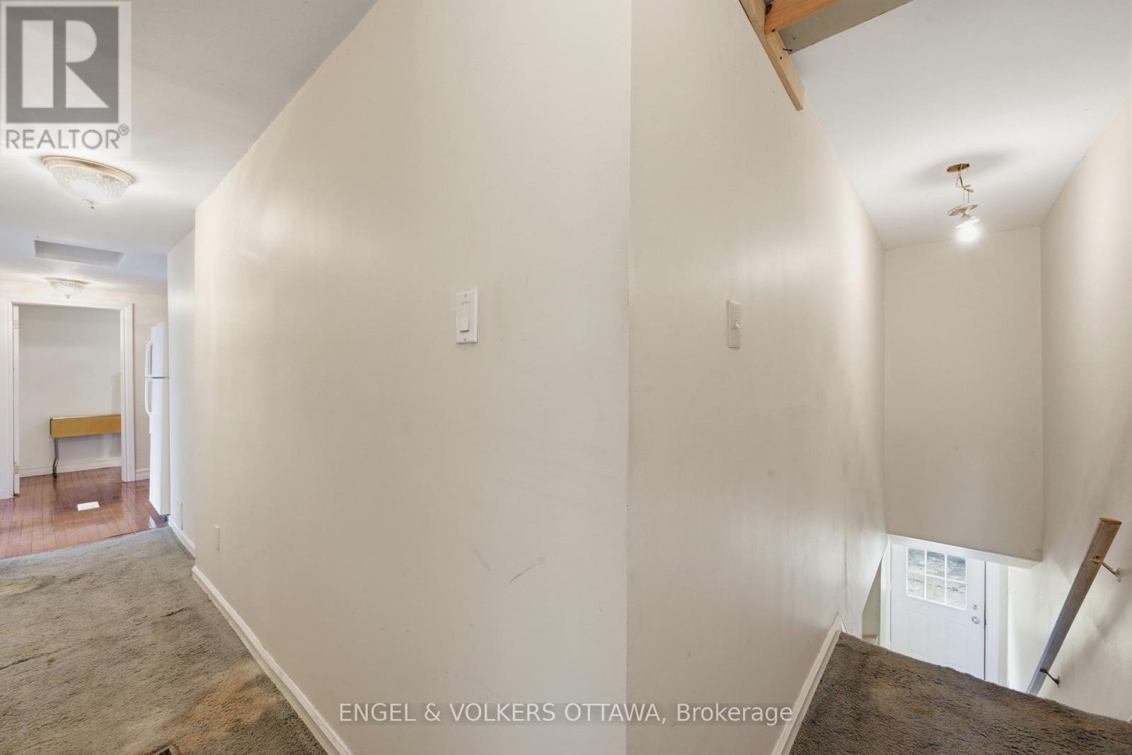 1446 Ridgebrook Drive, Ottawa, Ontario  K1B 4H1 - Photo 38 - X13597218