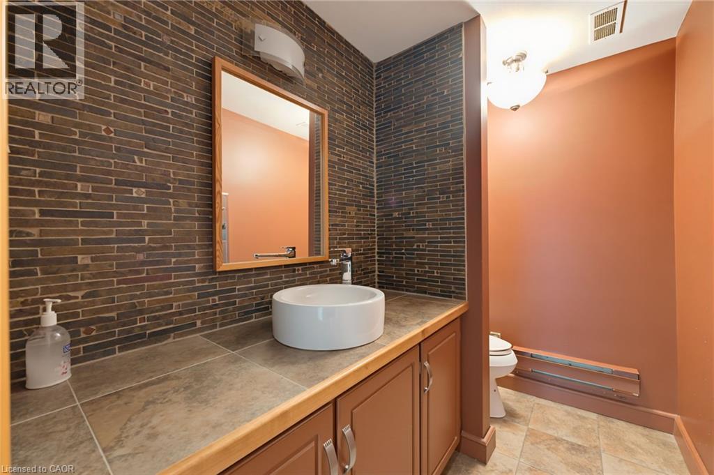 13-15 Bold Street, Hamilton, Ontario  L8P 1T3 - Photo 19 - 40850134