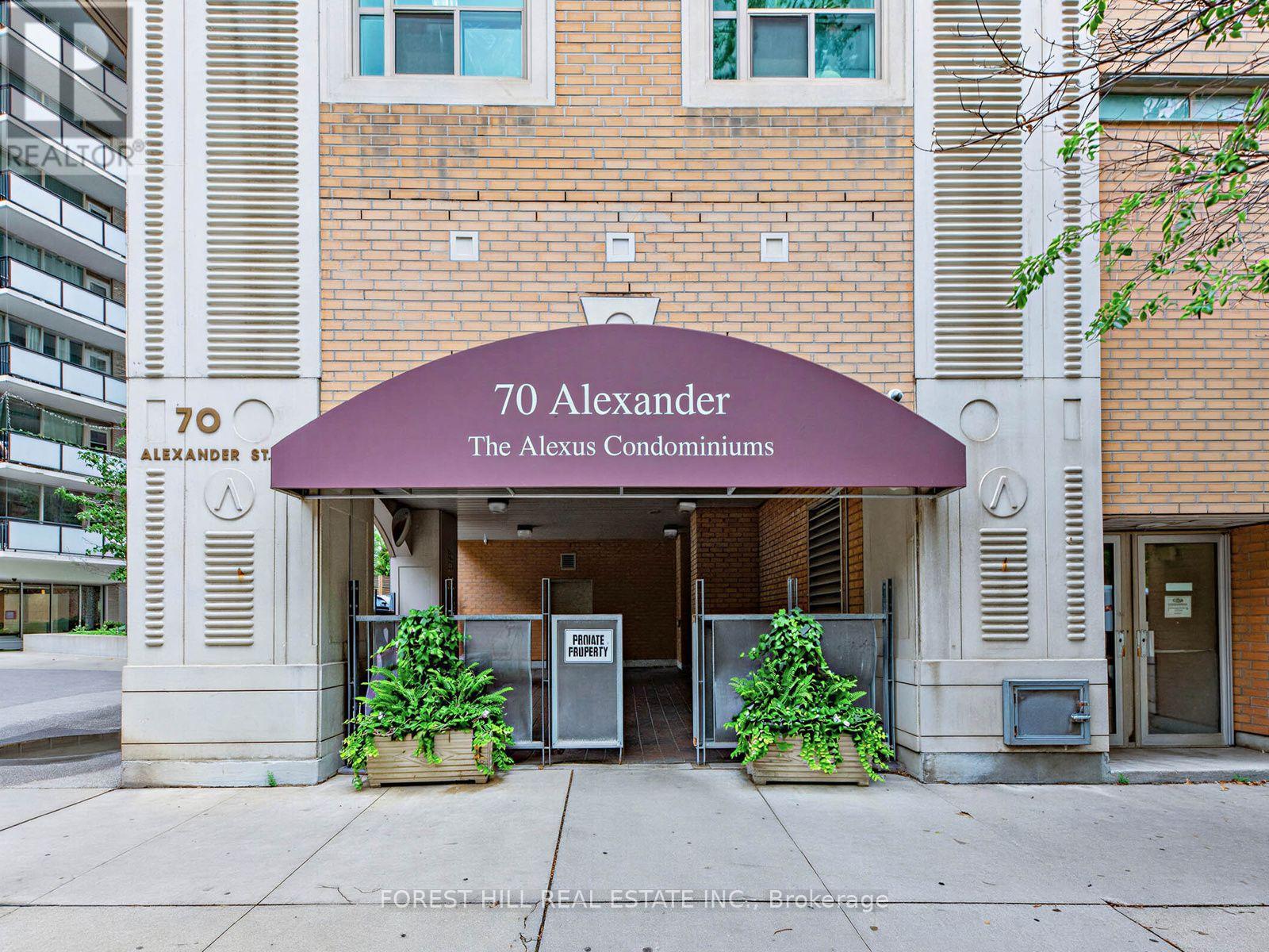 804 - 70 Alexander Street, Toronto, Ontario  M4Y 3B6 - Photo 2 - C13597202
