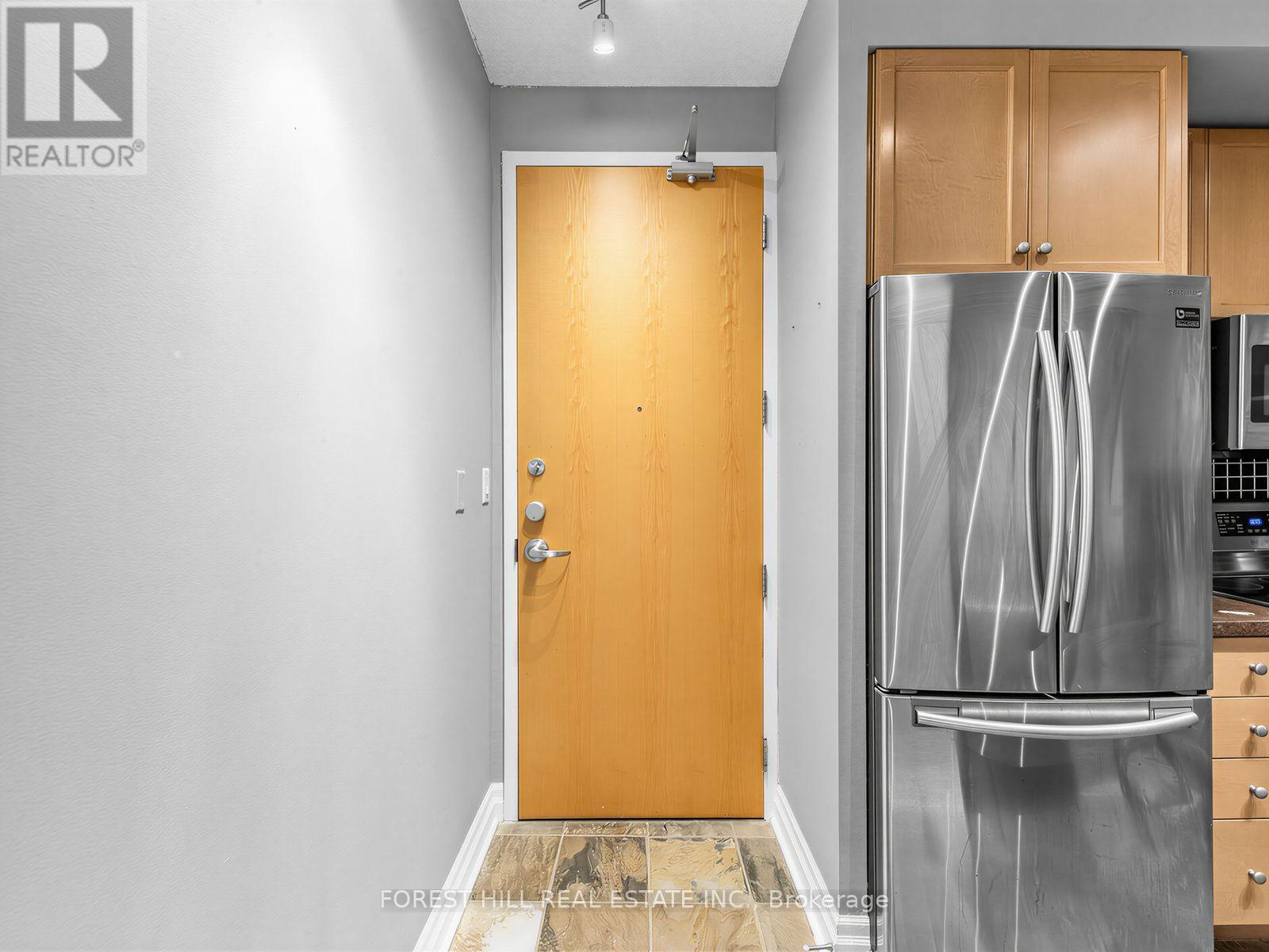804 - 70 Alexander Street, Toronto, Ontario  M4Y 3B6 - Photo 4 - C13597202