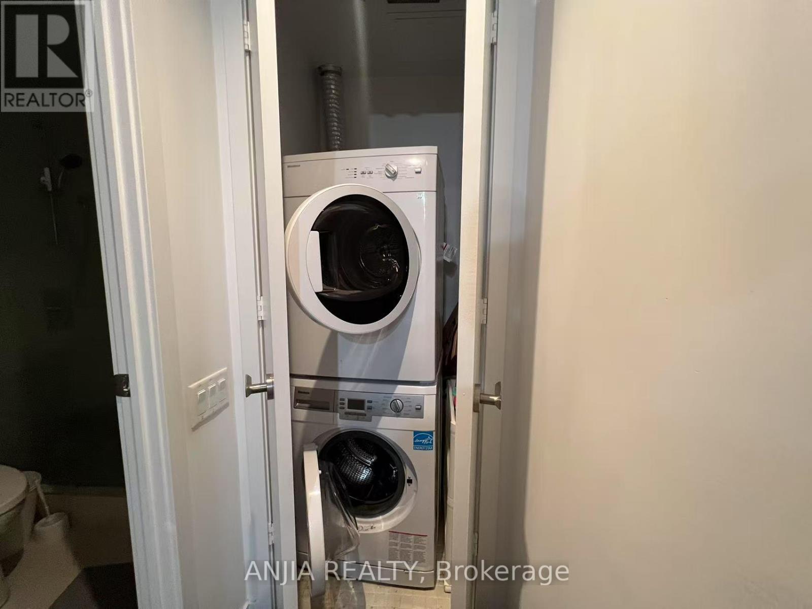 1107 - 5 St.joseph Street, Toronto, Ontario  M4Y 0B6 - Photo 7 - C13597244
