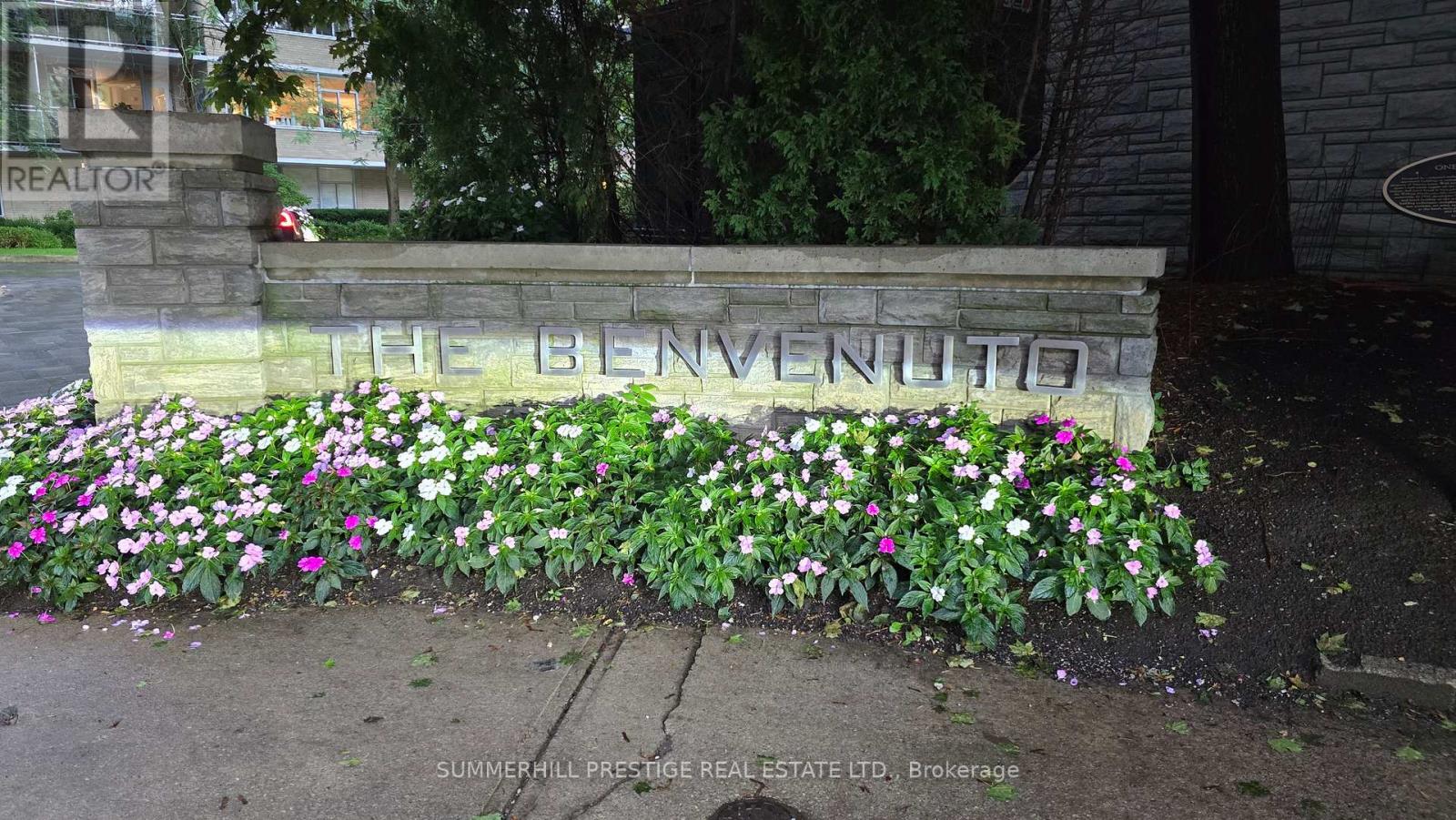 112 - 1 Benvenuto Place, Toronto, Ontario  M4V 2L1 - Photo 2 - C13597264