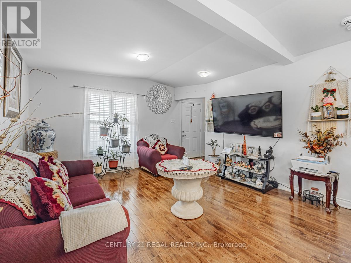 160 Bruce Street, Oshawa, Ontario  L1H 1R2 - Photo 7 - E13597228