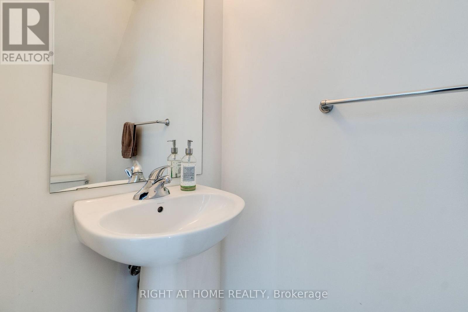 2702 - 223 Webb Drive, Mississauga, Ontario  L5B 0E8 - Photo 12 - W13597222