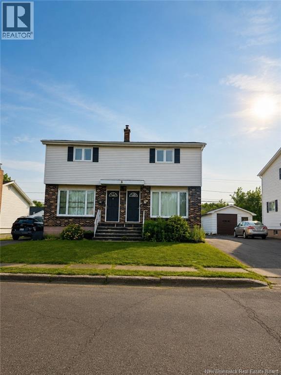 66 Whitney Avenue, Moncton, New Brunswick  E1C 8C6 - Photo 1 - NB144574