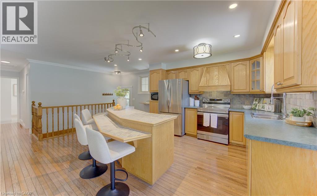 55 Southwood Drive, Kitchener, Ontario  N2E 2E6 - Photo 9 - 40839726